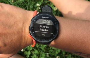 Garmin Forerunner 235 GPS-Uhr