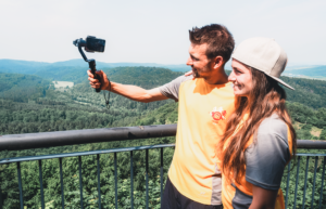 Wartburg in Eisenach, Thüringen, Pärchenbild, Selfies machen mit dem Gimbal von Dobot Rigiet, Rennsteiglauf